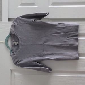 Worthington elbow sleeve crew neck sweater in British gray, shiny shoulders, M